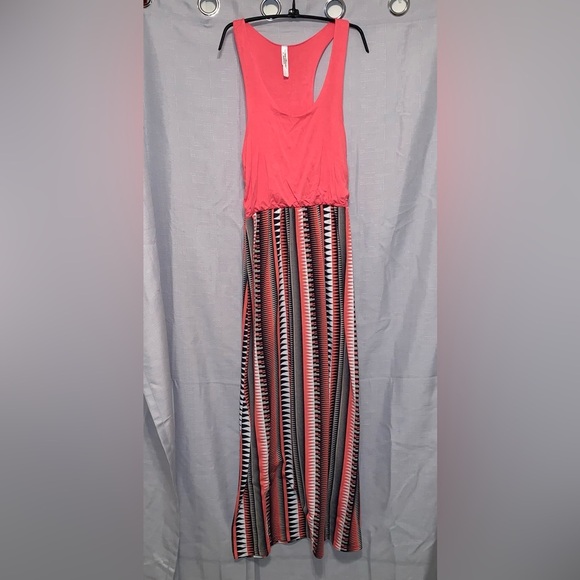 Sleeveless Pink Black & White Pattern Maxi Dress size Small - Picture 1 of 7